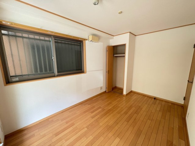 兵庫区小河通中古戸建ての洋室