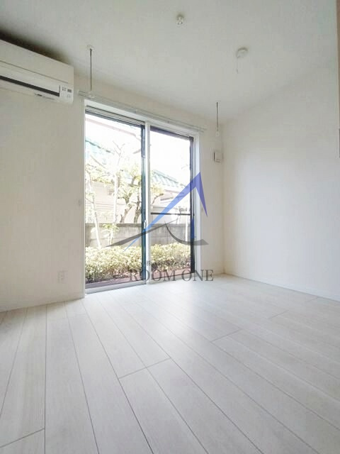 ソルナクレイシア平和台の居間・リビング|洋室のお部屋です。