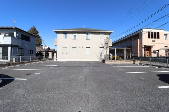 グレイス平須の駐車場|駐車場完備です