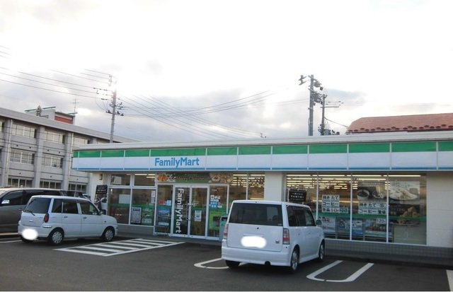 ジャパン・ビレッジイーストの周辺|ファミリーマート花巻若葉町店まで270m