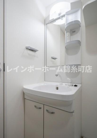 エレンシアK小岩の独立洗面台