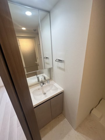 Ｍ－ＲＥＳＩＤＥＮＣＥ亀戸の洗面所|忙しい朝には欠かせない洗面所です