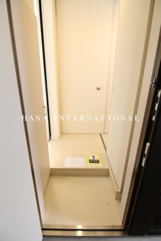 リブリシャイニングレイ広尾の玄関