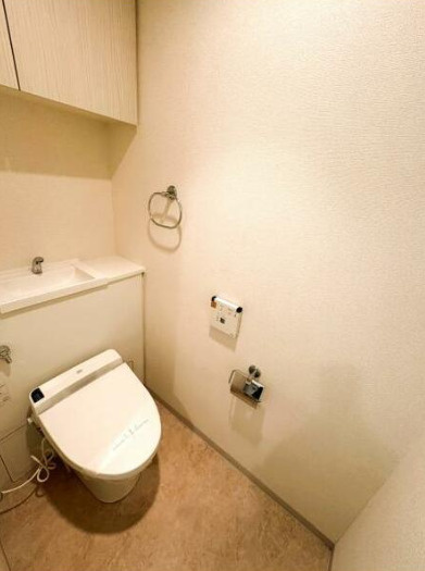 豊島区東池袋３丁目の賃貸マンションのトイレ