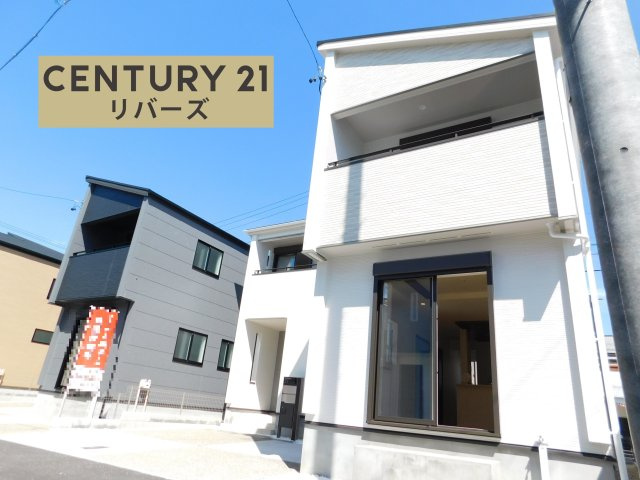 名古屋市南区砂口町の新築一戸建の外観|☆３号棟☆　　いつでも見学できます♪（お問合せ当日、平日、水曜、夜間でもＯＫ）南向き！　駐車並列２台可！　長期優良住宅・　制震ダンパー搭載！　吹抜のエントランス♪　買い物施設徒歩５分圏内の好立地♪　