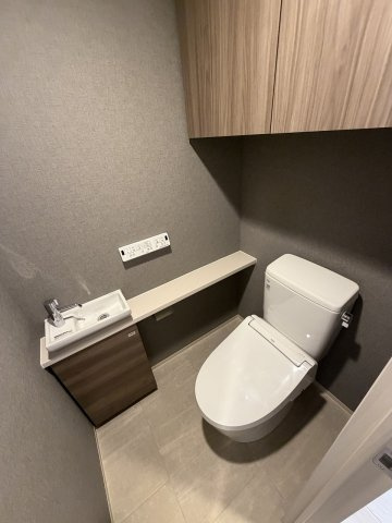 豊島区東池袋５丁目の賃貸マンションのトイレ