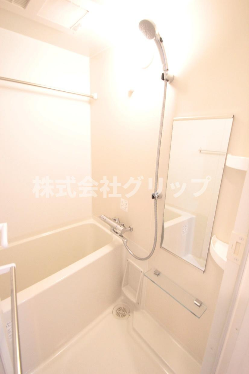 クレイシア横濱阪東橋の浴室
