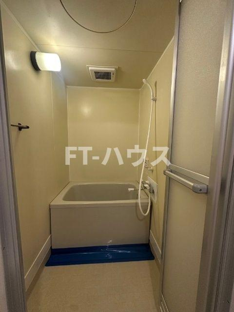 T's  Court（ティーズコート）の浴室