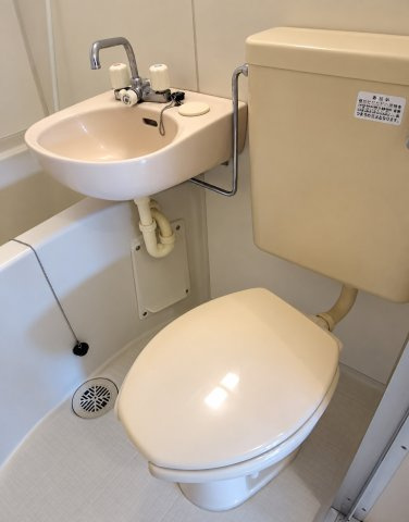荒川区東尾久１丁目のアパートのトイレ