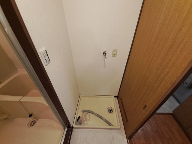 サカタハイツのその他|室内洗濯機置場