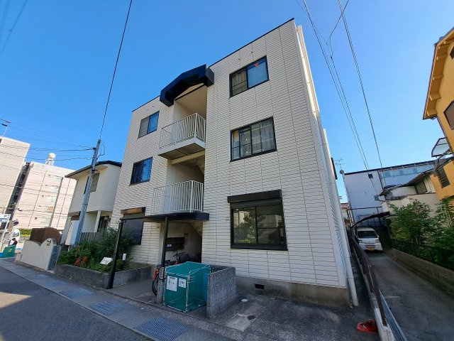 サカタハイツの外観