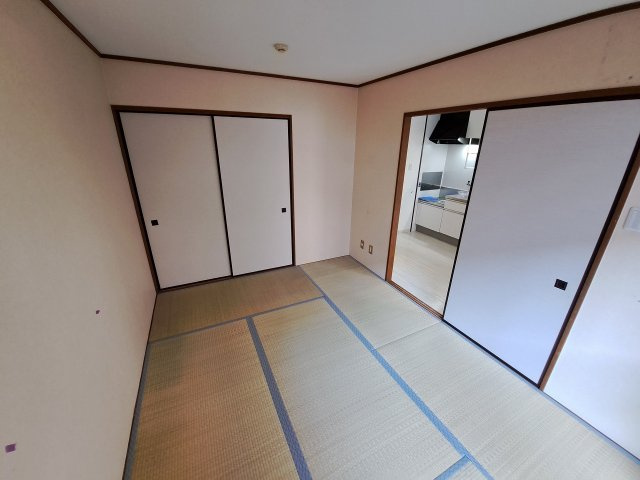 サカタハイツの和室