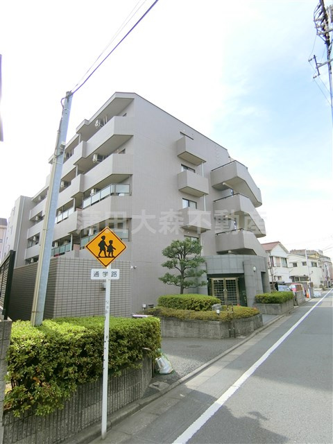 クレストコートの外観
