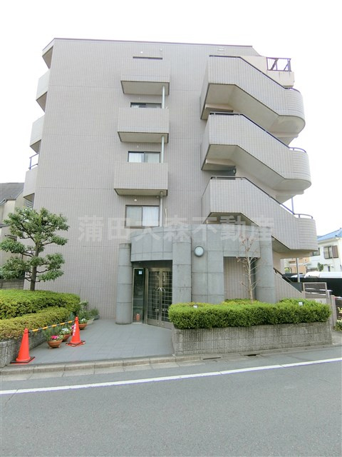 クレストコートの外観