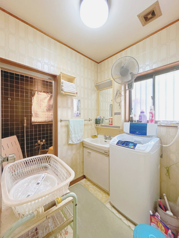 売中古戸建　富士市今泉の独立洗面台