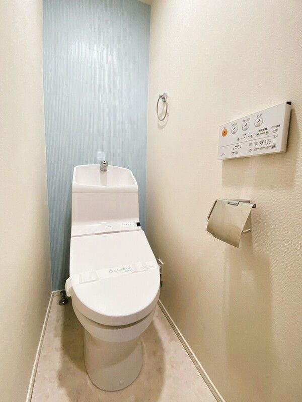 ヒルズ戸塚町のトイレ|同タイプのお部屋の写真になります