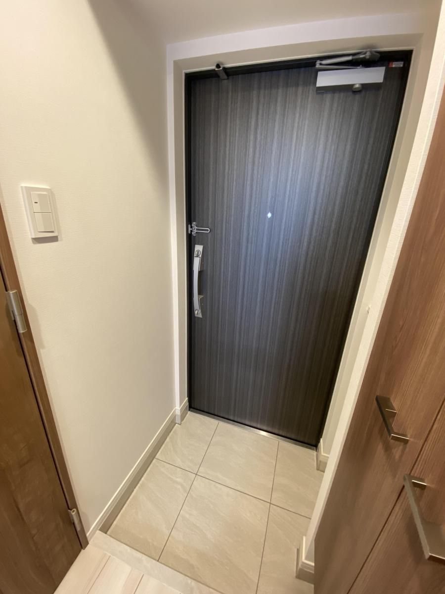 S-RESIDENCE押上Blossomの玄関