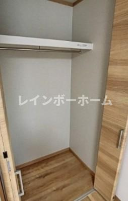 新座市野火止７丁目のアパートの収納