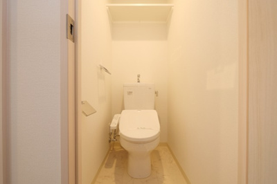 【トイレ】 | ベラジオ三国駅前 | 清潔感のあるトイレです