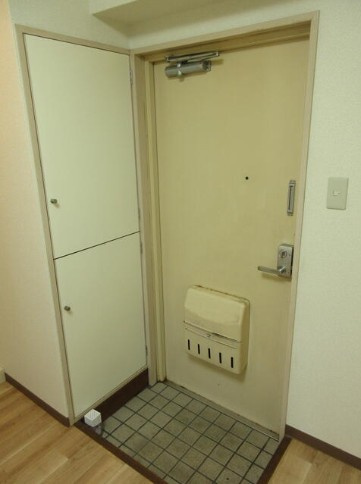 アーバンハイツの玄関
