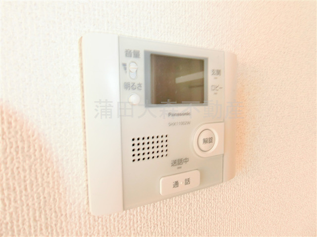 グリーンリーフの設備|TVモニター付オートロック　インターホン