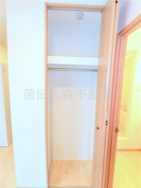 グリーンリーフの収納|洗面所手前の収納