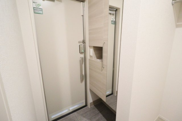 Serenvita田宮|トールタイプシューズボックス（姿見鏡付）