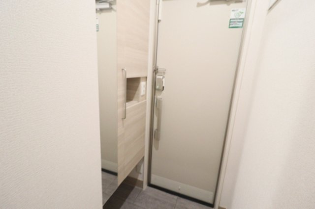 D-Invest田宮|トールタイプシューズボックス（姿見鏡付）