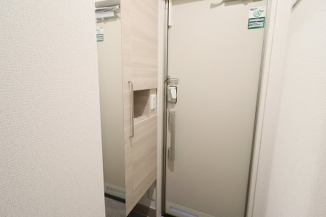 D-Invest田宮|トールタイプシューズボックス（姿見鏡付）