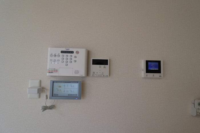 D-Invest栄町のセキュリティ|ALSOKホームセキュリティ標準、カラーモニター付インターホン（オートロック仕様）