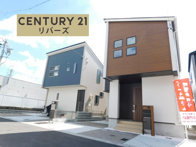 名古屋市南区砂口町の新築一戸建の前面道路含む現地写真|☆３号棟☆　　新価格！！いつでも見学できます♪（お問合せ当日、平日、水曜、夜間でもＯＫ）　南に庭付き♪　駐車２台！　長期優良住宅・制震ダンパー搭載！　リビング上部吹抜け♪　買い物施設徒歩５分圏内♪