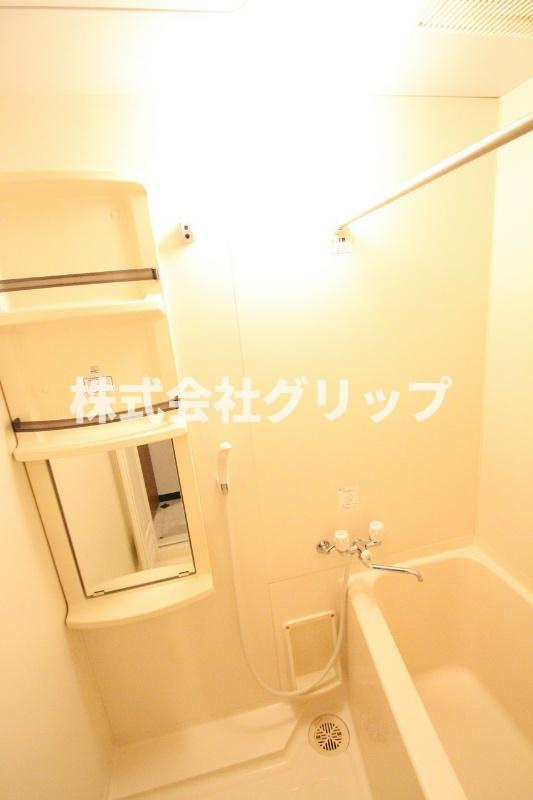 グリフィン横浜・桜木町弐番館の浴室|浴室乾燥機付きです