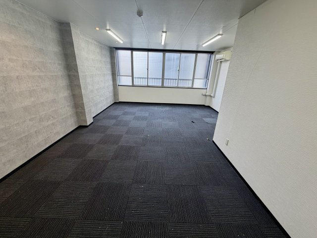 瓦屋町ＴＹビルの内装