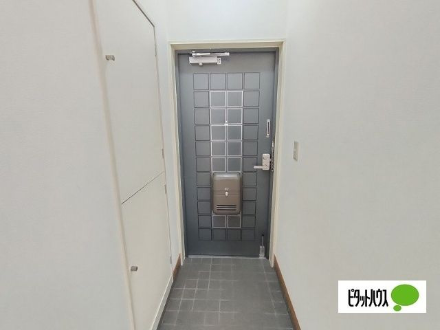 ヨーク津田沼の玄関