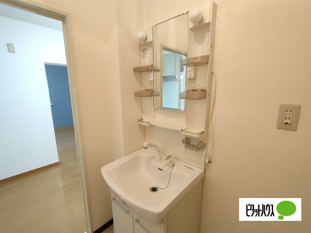 ヨーク津田沼の独立洗面台