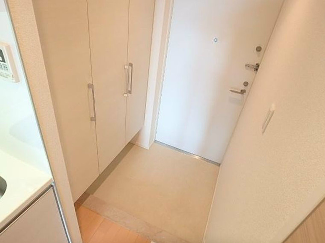 弊社は全物件が仲介手数料半月分+税でご紹介可能です。
