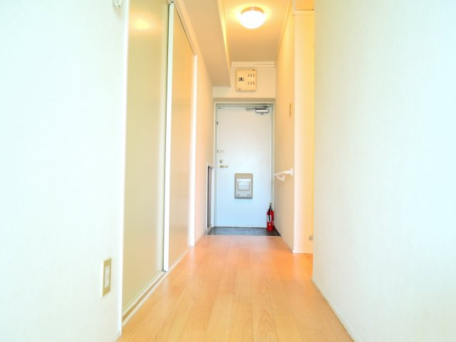 高槻市本町の賃貸マンションの玄関