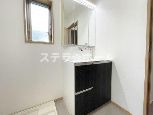 玉瀬町　中古戸建の独立洗面台|独立洗面化粧台付き
