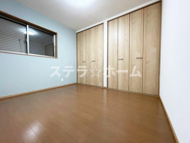 玉瀬町　中古戸建の洋室|きれいな洋室です
