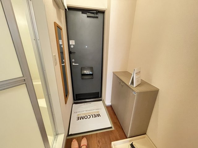 ベルデュールの玄関|別号室の参考写真です