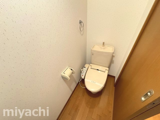 グランドハイツ矢三のトイレ