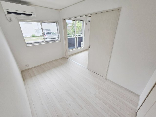 LOTUS中野町の洋室