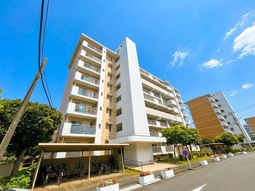 【中古マンション】若葉台第二住宅団地 19号棟の外観|新規リフォーム後お引渡しです
ペット可、前面棟なく陽当り・眺望良好
