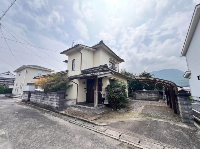 玖珠町大字塚脇　２階建　4LDKの外観