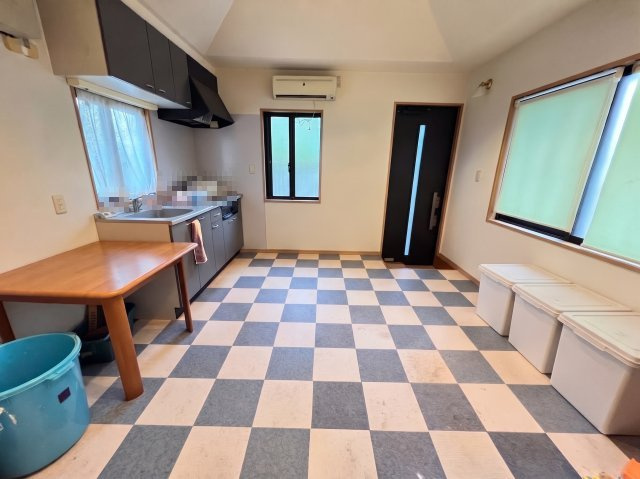 人吉市七地町　６LDK　2階建のキッチン