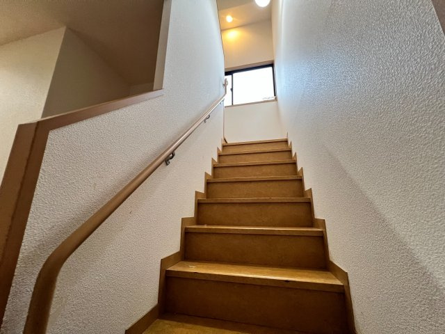 人吉市七地町　６LDK　2階建の内装