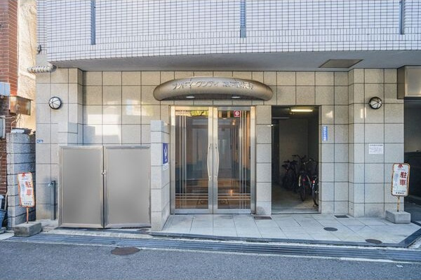 ランドマークシティ神戸西元町のエントランス
