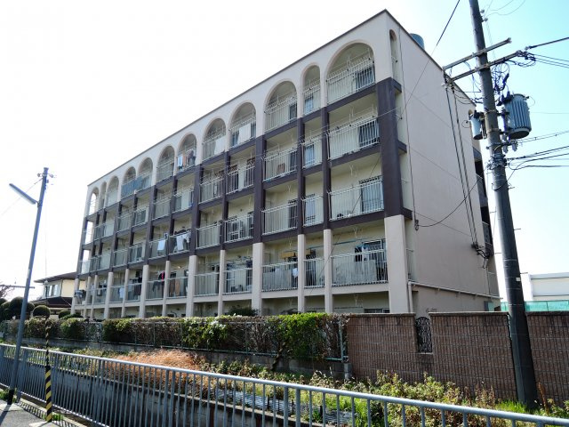 マンションサンプラザ1のエントランス