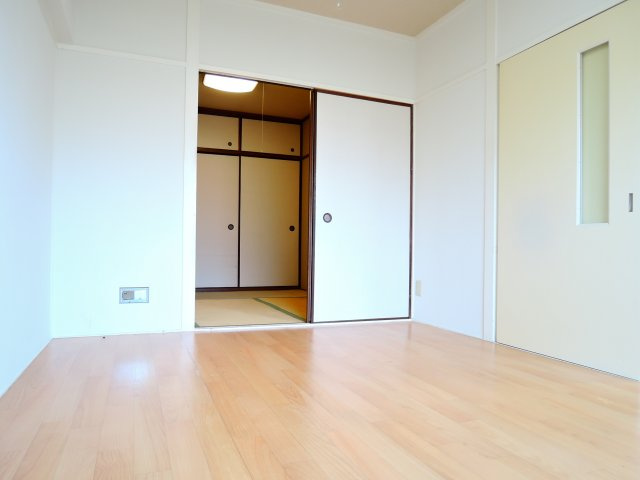マンションサンプラザ1の寝室