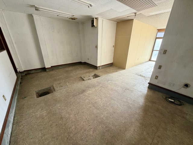 大阪市住之江区浜口東２丁目の店舗事務所の内装